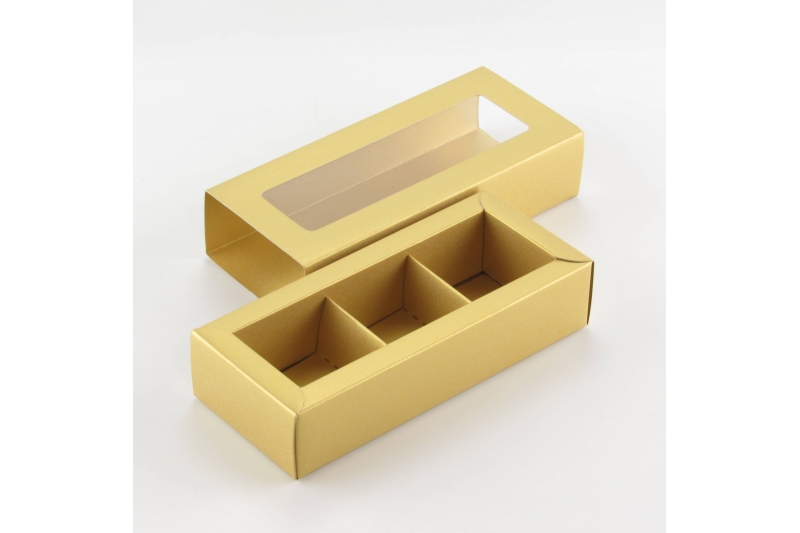 Коробка на 3 конфеты с фальшбортом дизайн золотая "Stardream Gold" с окном (12,2*4*3 см)
